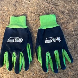 Seattle Seahawks Men's Gloves - Navy and Green